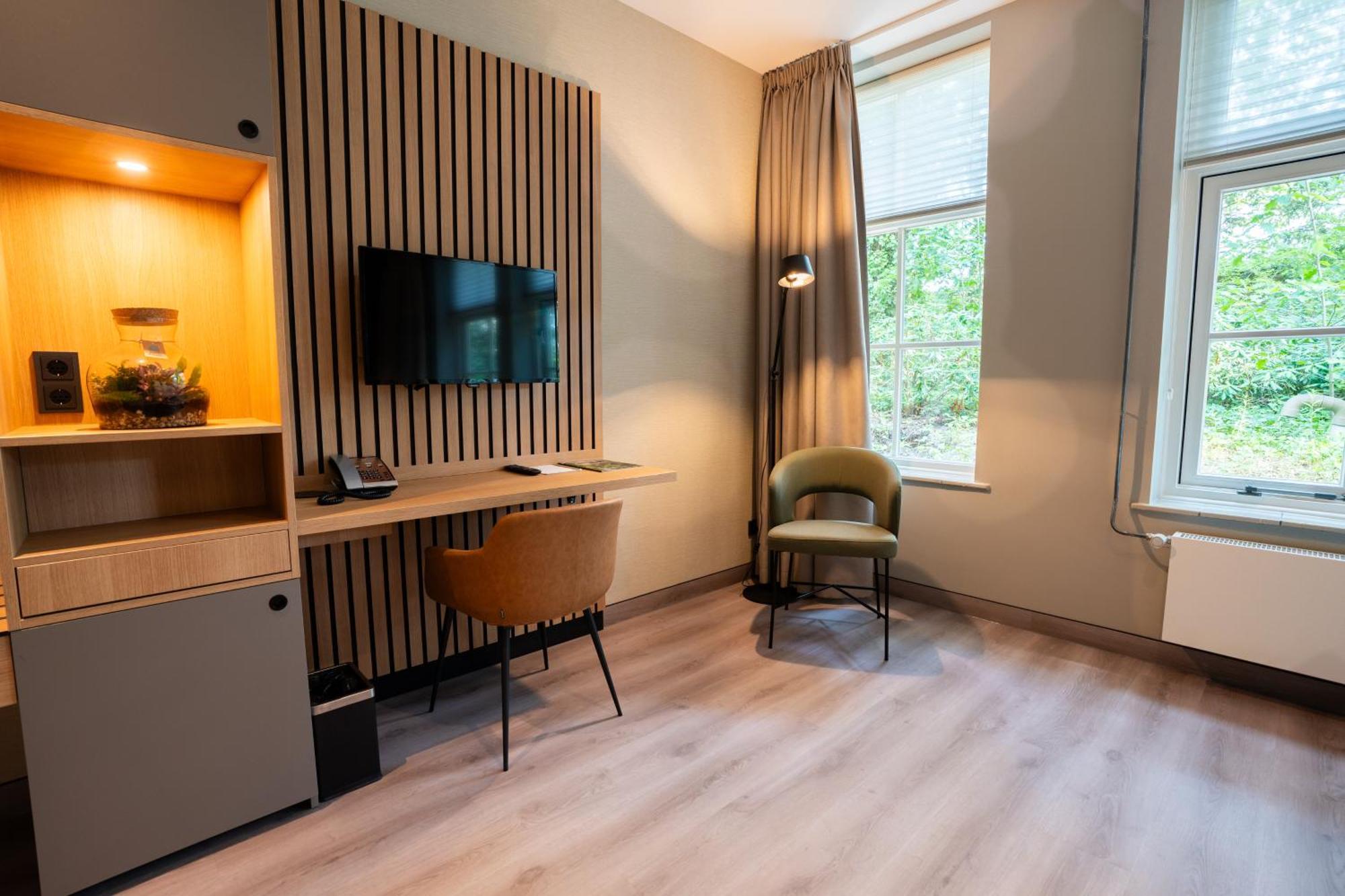 Kontakt Der Kontinenten Hotel 3*